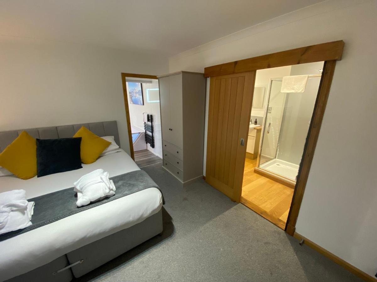 Highland Stays - Ben View Room & Jacuzzi Bath فورت ويليام المظهر الخارجي الصورة